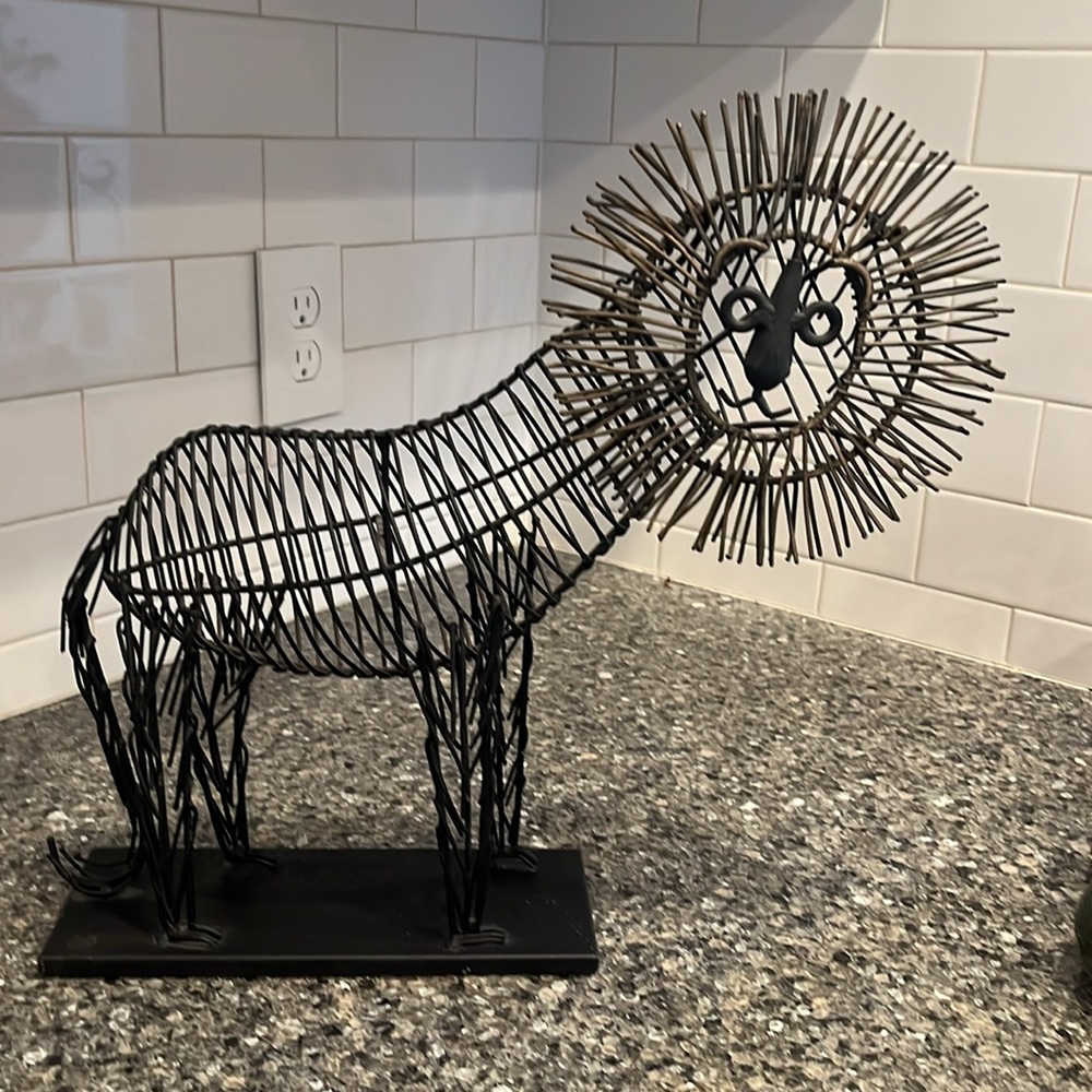 Vintage Metal Wire Lion Sculpture in the Style of C. Jere